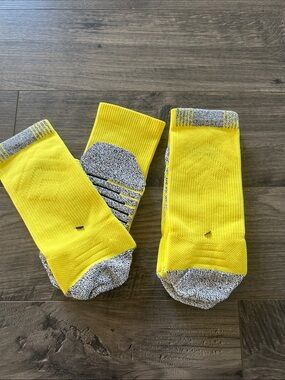 Nike Grip Crew Socks Men’s Medium NEW